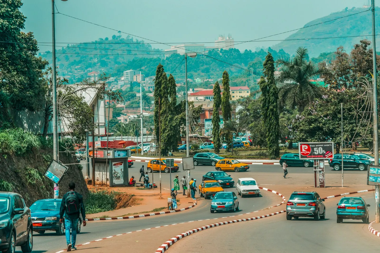 Ndolo Pay — contexte terrain à Douala