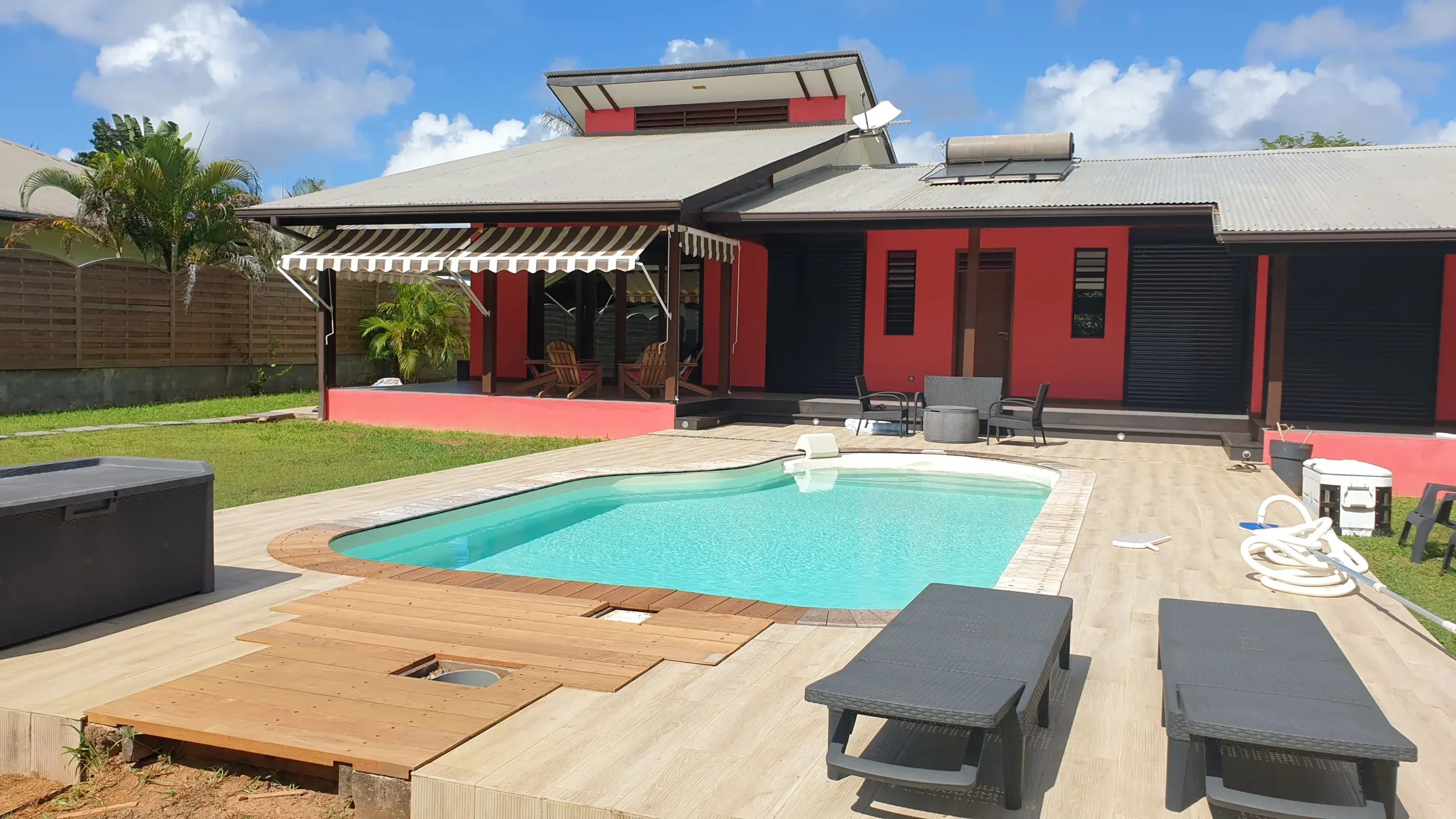 Réalisation de piscine C KMER Building